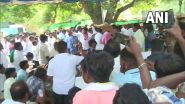 VIDEO: कर्नाटक के पूर्व CM सिद्धारमैया ने अपने समर्थक को मारा थप्पड़, घटना का वीडियो आया सामने